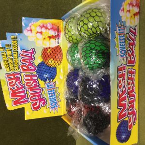 【面白い】握って潰して不思議なボール  スクイシーボール(Squishy Ball)が面白い